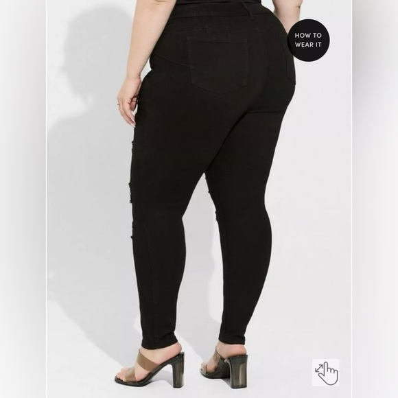 Torrid Bombshells Curvy jeans Distressed Skinny woman’s plus 24 R High Rise - Picture 3 of 11
